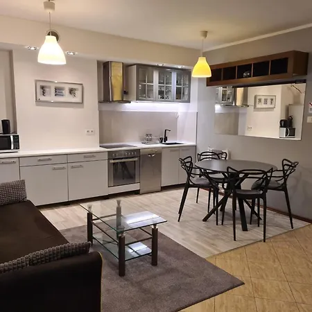 Wigwam 6-osobowy Apartment *